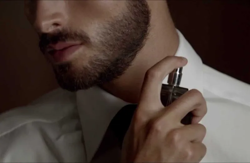 9 أمور عليك وضعها في الاعتبار قبل شراء عطر جديد