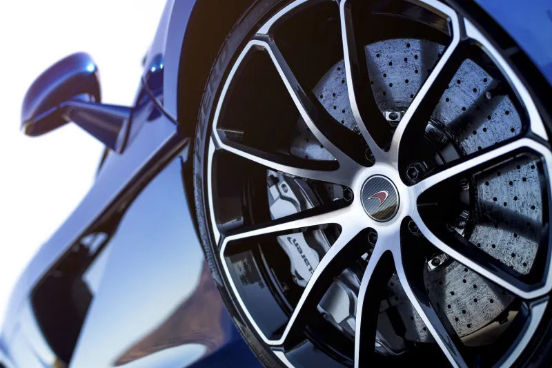 ماكلارين «570 إس» سبايدر.. تمتع بتجربة رياضية حقيقية