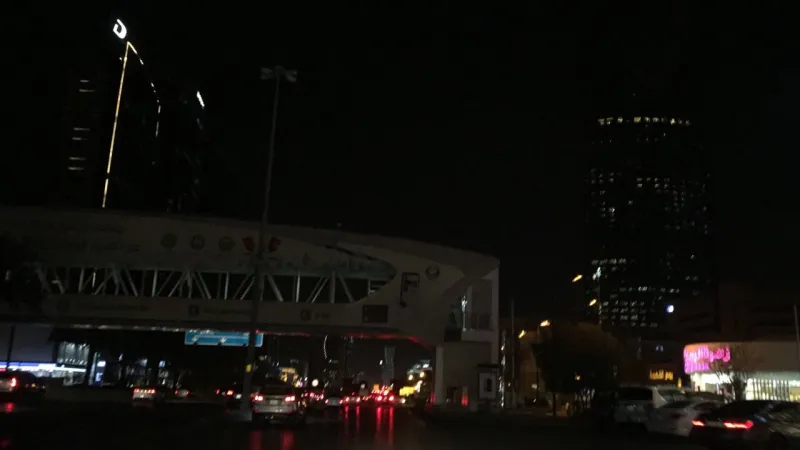 شاهد| السعودية تطفئ أنوارها ساعة احتفاءاً بـ «ساعة الأرض»