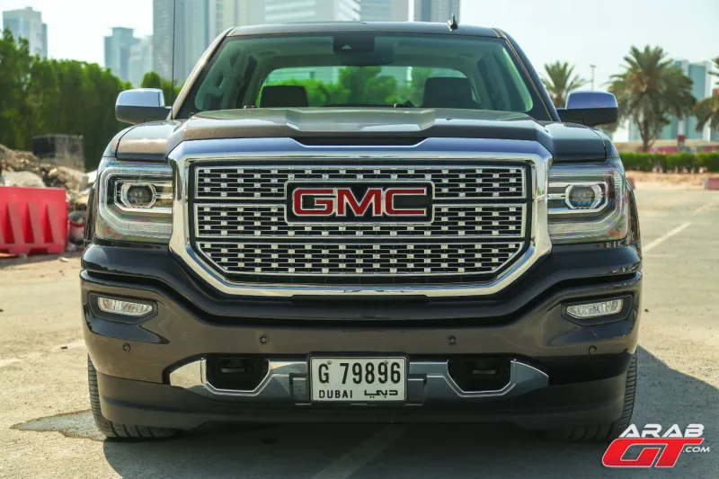 شاهد| شاحنة "سييرا إيه تي 4" الجديدة من "جي إم سي" فخامة وقوة وأداء عالٍ