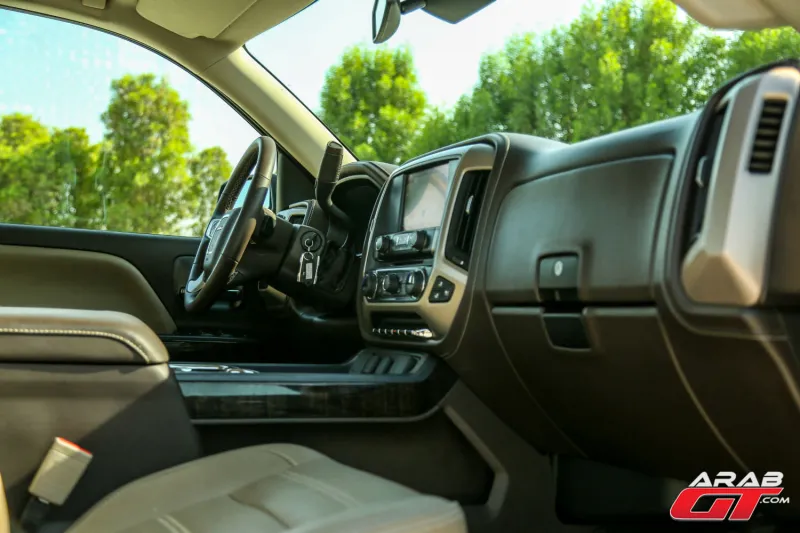 شاهد| شاحنة "سييرا إيه تي 4" الجديدة من "جي إم سي" فخامة وقوة وأداء عالٍ