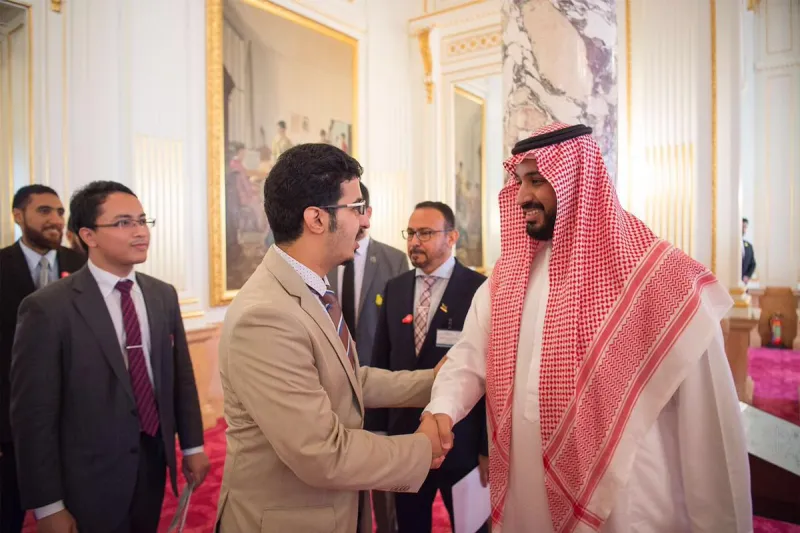 ما هي #مكرمة_محمد_بن_سلمان_للمبتعثين؟ .. وافق عليها خادم الحرمين 