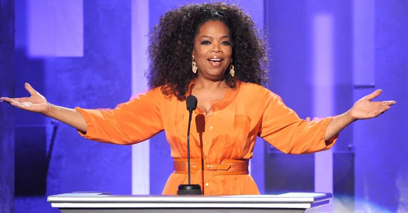 «اوبرا وينفري».. كيف تغلبت على «عُقده الماضى» وتحولت لواحدة من أقوى نساء العالم