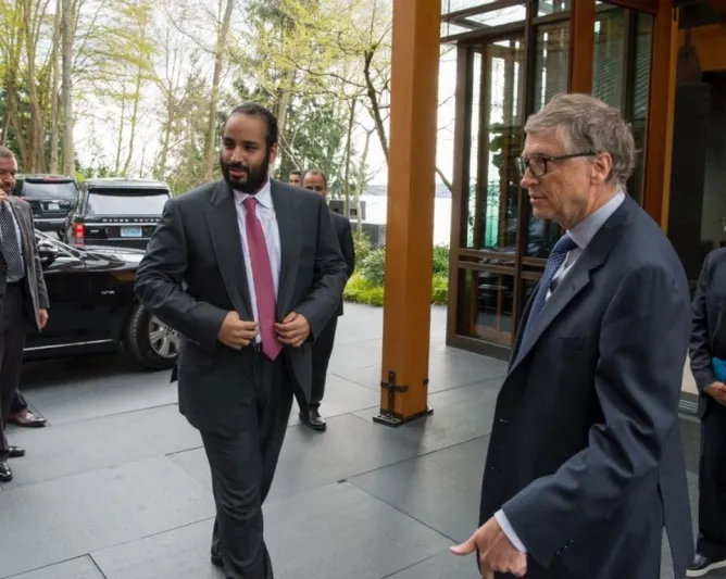كيف استقبل بيل جيتس الأمير محمد بن سلمان في منزله؟ 