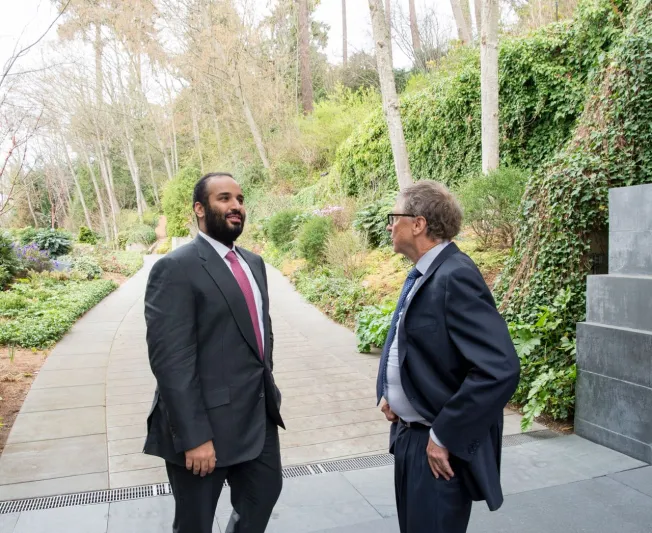 كيف استقبل بيل جيتس الأمير محمد بن سلمان في منزله؟ 