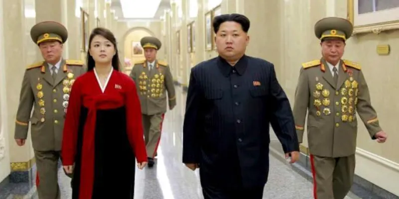 شاهد| لماذا أصبحت زوجة الزعيم الكوري الشمالي حديث وسائل الإعلام خلال الفترة الماضية؟