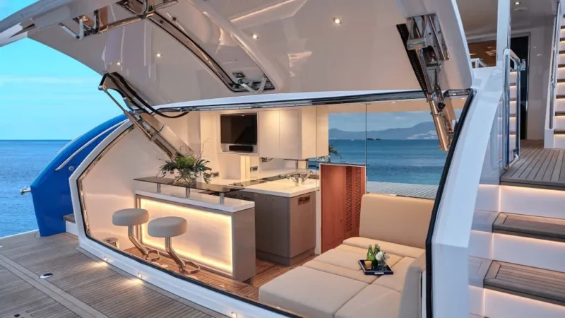 «FD87 Skyline» يخت المهام الصعبة الفاخر (فيديو) 