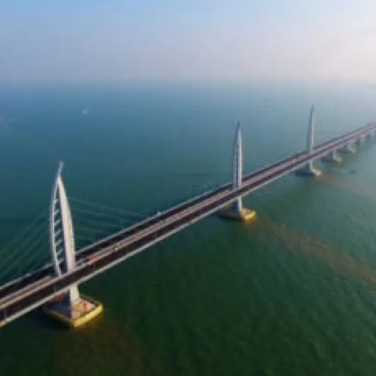 شاهد| أعجوبة الصين الهندسية.. حديده يكفي لبناء 60 برج إيفل