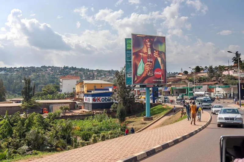 كيف تحولت رواندا من بلد الحروب والدماء إلى وجهة السياح الأولي بأفريقيا ؟