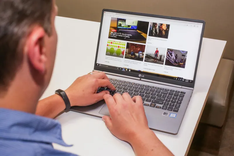 إذا كنت تستعمل حاسوب العمل فاحذر من هذه الأشياء