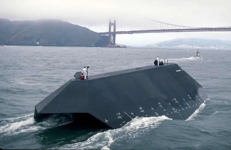 «Sea Shadow IX-529» أداة البحرية الأمريكية السرية الجديدة (فيديو)