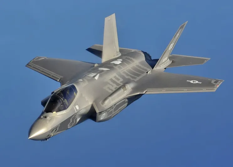 بقيمة 1 تريليون دولار ..طائرة «F-35 الحربية» الأغلى في التاريخ (فيديو)