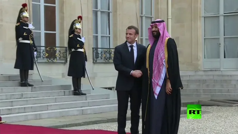 شاهد| كيف رد ولي العهد الصحافة الفرنسية عندما سُئل عن زوجته وأبنائه