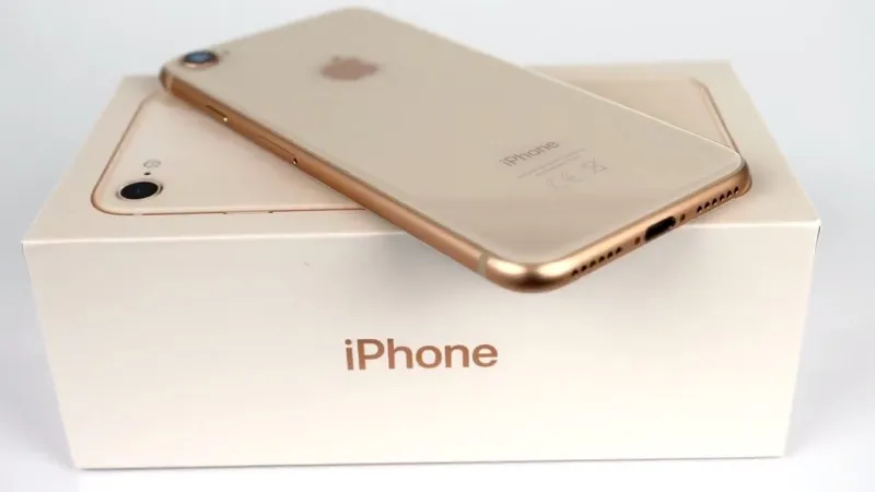 تسريبات جديدة  لهاتف  iPhone X باللون الذهبي.. لم يطرح رسميا في الأسواق