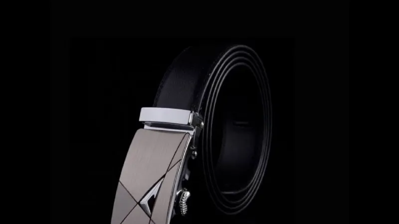 لكل رجل أنيق.. إليك أفضل ماركات الأحزمة لطلتك الكلاسيكية في 2018 