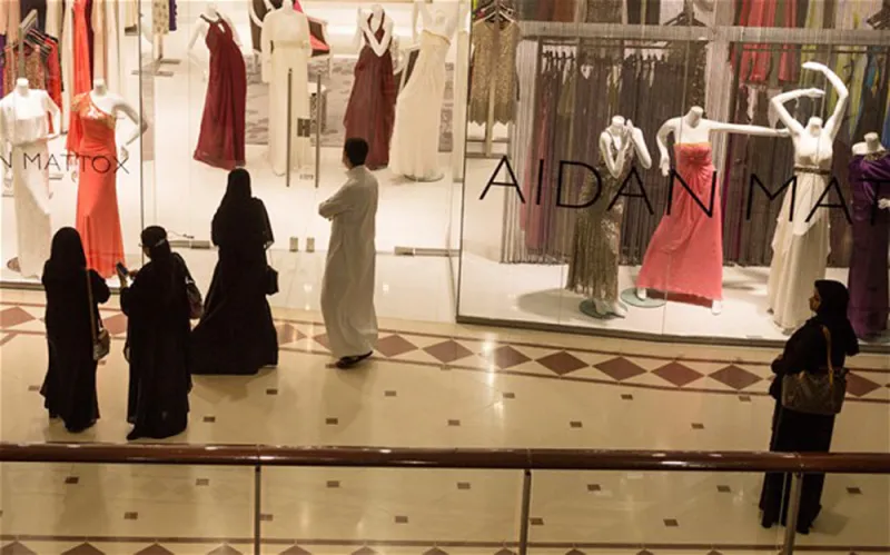 المتاجر التقليدية vs الإلكترونية: من المنتصر في السعودية ؟ 