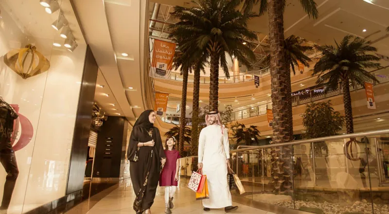 المتاجر التقليدية vs الإلكترونية: من المنتصر في السعودية ؟ 