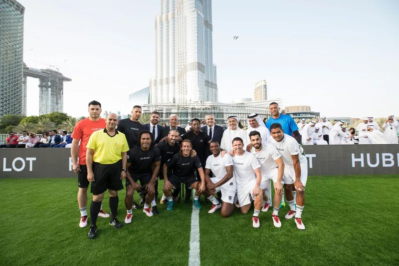 شاهد| تفاصيل مباراة دبي الاستعراضية التي جمعت أساطير الكرة العالمية