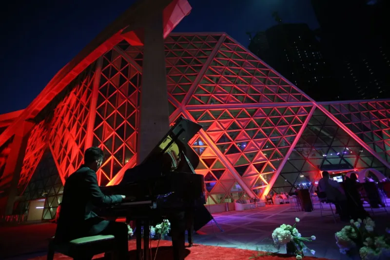 "الرجل" يرصد مشاهد حضور جماهيري لأول عرض سينمائي في السعودية 