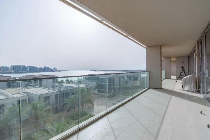 «البنتهاوس»منزل الشاطئ الفاخر في أبوظبي بقيمة 8مليون درهم (فيديو)