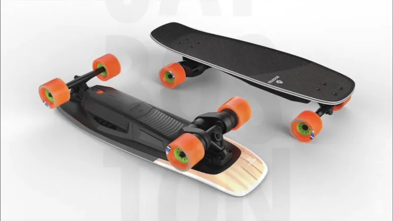 «Boosted» لوح تزلج فاخر يعمل بالطاقة الكهربائية (فيديو)