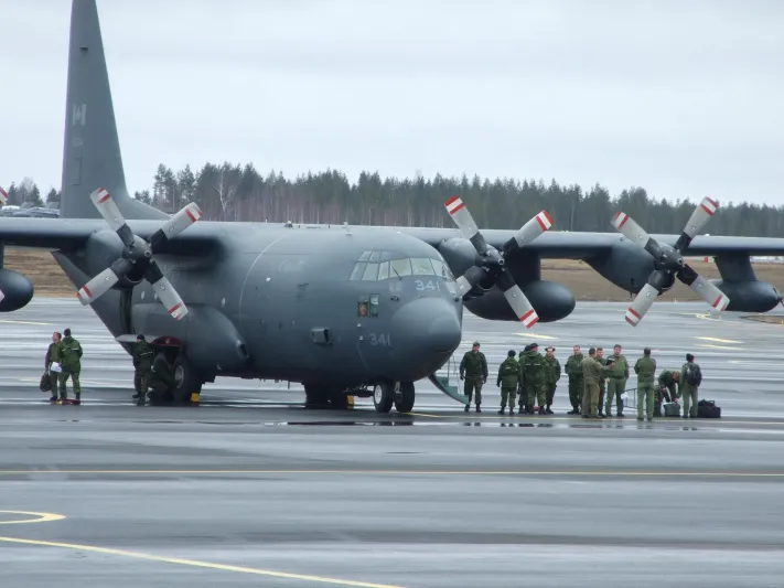 إنفوجراف| #لماذا_السعودية_أولاً.. المملكة تعتلي صدارة العرب في امتلاك طائرات الهيركيوليز