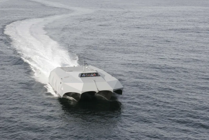شاهد| القارب الشبحي M80 Stiletto ميزات مستقبلية وسرعات صاروخية