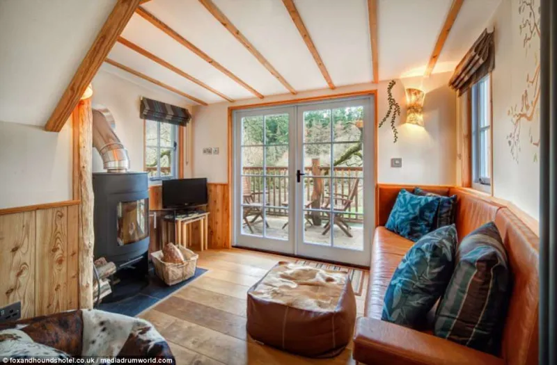 «Treetops Treehouse» أكبر منزل شجرة في العالم (فيديو)