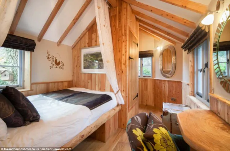 «Treetops Treehouse» أكبر منزل شجرة في العالم (فيديو)