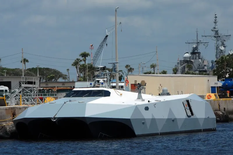 شاهد| القارب الشبحي M80 Stiletto ميزات مستقبلية وسرعات صاروخية