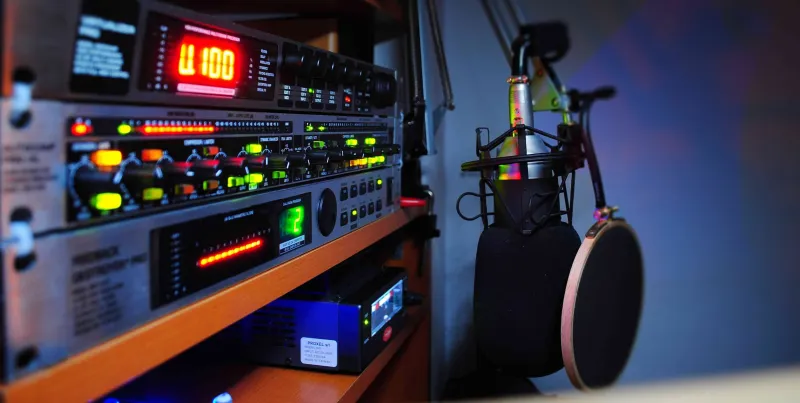 للمرة الأولى.. مبيعات موسيقى الإنترنت تتفوق على الأسطوانات وتحميل الأغاني الرقمية