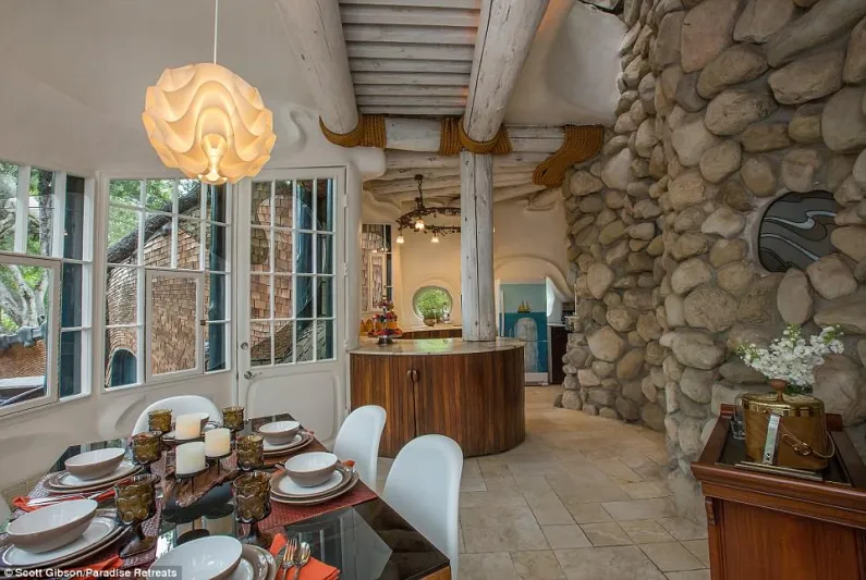 شاهد| "whale house" المنزل المحير للعقل في أمريكا