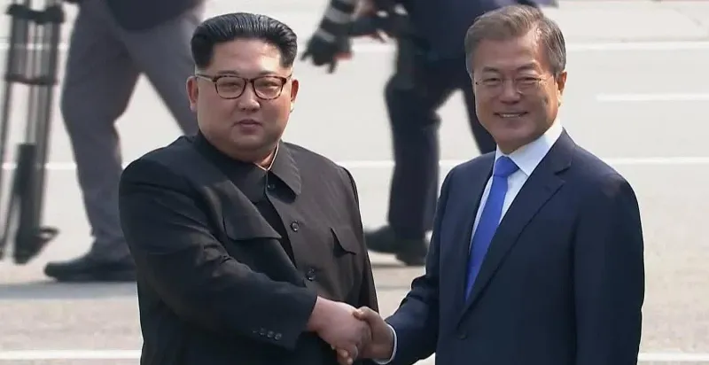 قمة الكوريتين.. الزعيمان يكتبان التاريخ من جديد