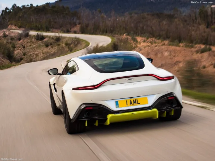 فانتج 2019.. لغة تصميم جريئة لنماذج أستون مارتن الأكثر نقاءً