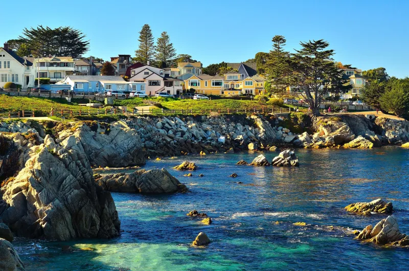 هكذا يمكنك الاستمتاع في مونتيري عاصمة كاليفورنيا الإسبانية