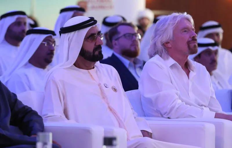 الإمارات تكشف عن نظامها المتطور لنقل البضائع براً بسرعة الطيران (فيديو)