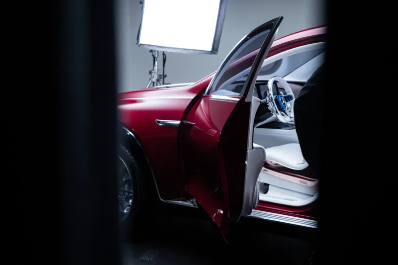 كيف كان الظهور العالمي الأول لسيارة "فيجين مرسيدس-مايباخ ألتيميت لاكشري" ؟