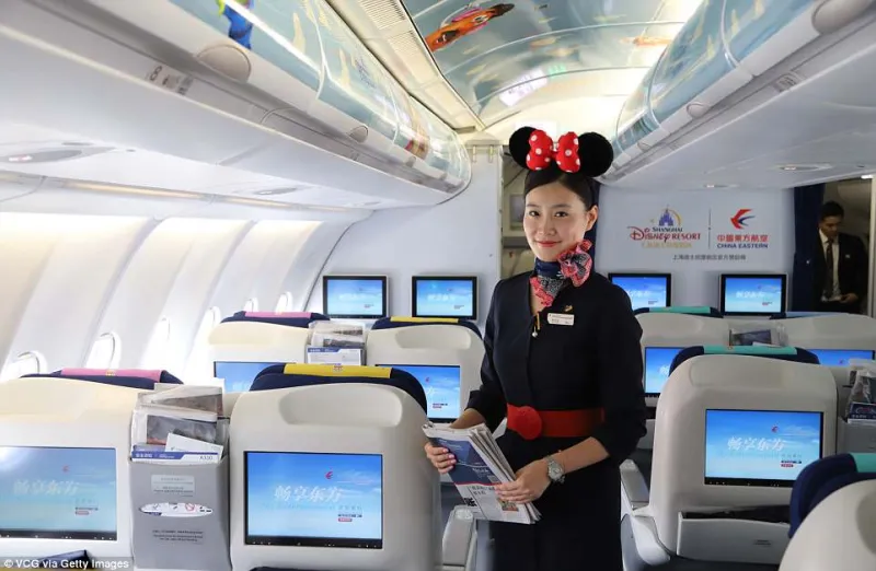 طائرة «Toy Story» المرحة.. مستوحاة من شخصيات ديزني لاند (صور)