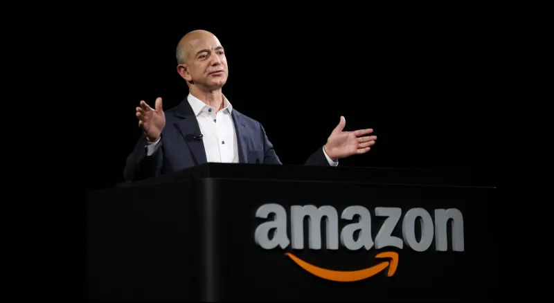 شاهد| جيف بيزوس يروي ذكرياته حول تأسيس أمازون