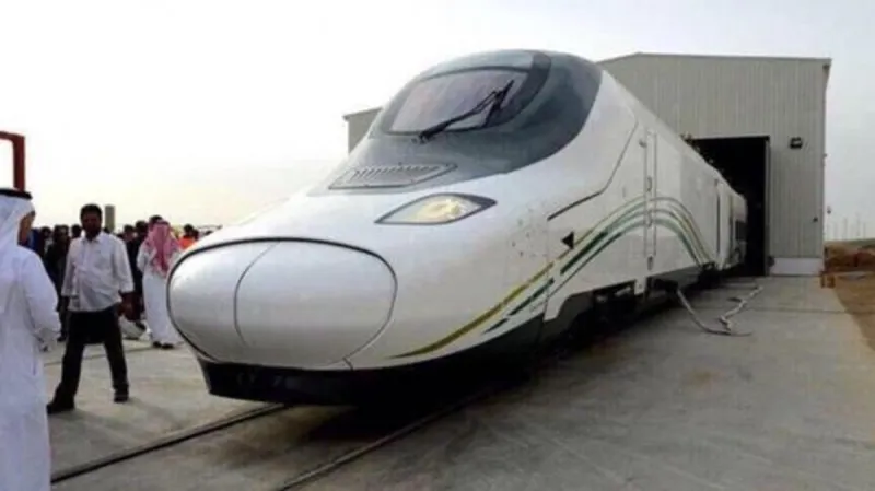 السعودية تدرس إنتاج الحافلات محليا وتخطط لاستحصال رسوم في بعض طرقها السريعة