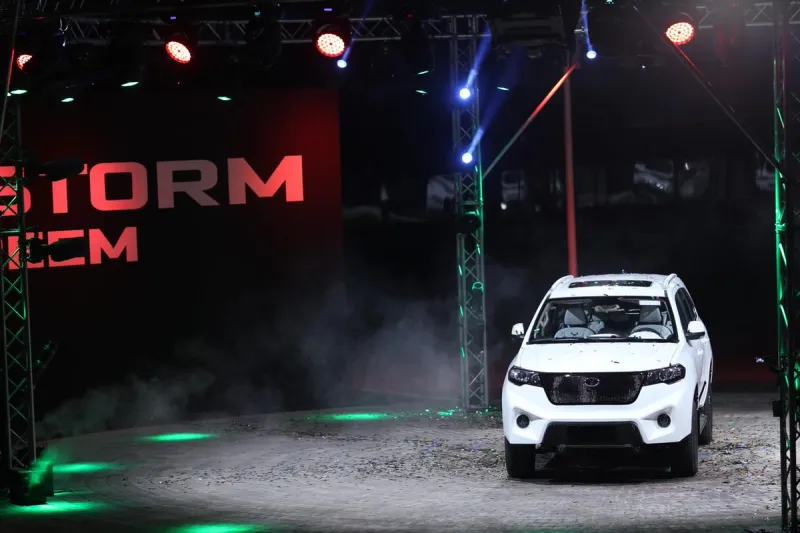 شاهد| تدشين سيارة «الريم» أول مركبة دفع رباعي إماراتية الصنع