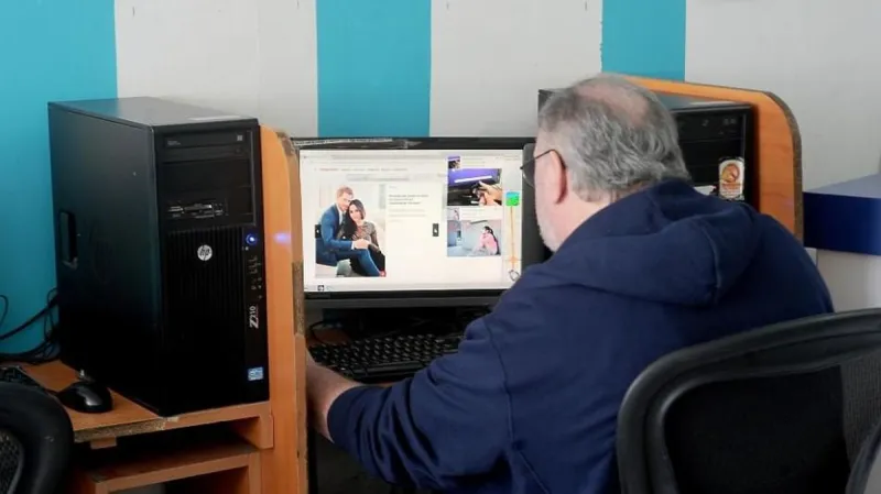 كيف استعد والد ميغان ماركل لحفل زفاف ابنته على الأمير هاري؟