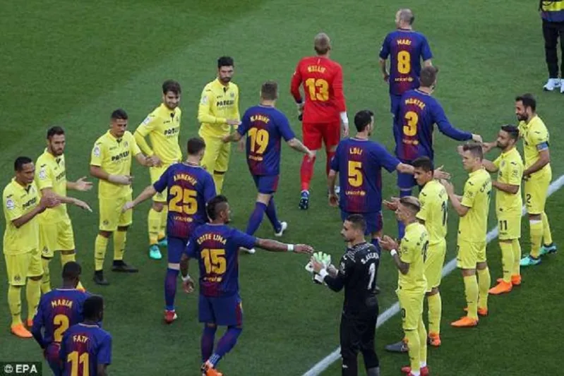 شاهد| لماذا ارتدى نجوم برشلونة قمصان بأسماء أمهاتهم ؟