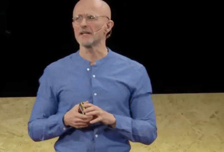 لأول مرة في العالم.. تطوير تقنية لزراعة رأس بشري حي