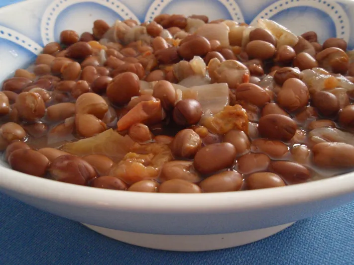 لهذه الأسباب تجنب تناول الفول في السحور