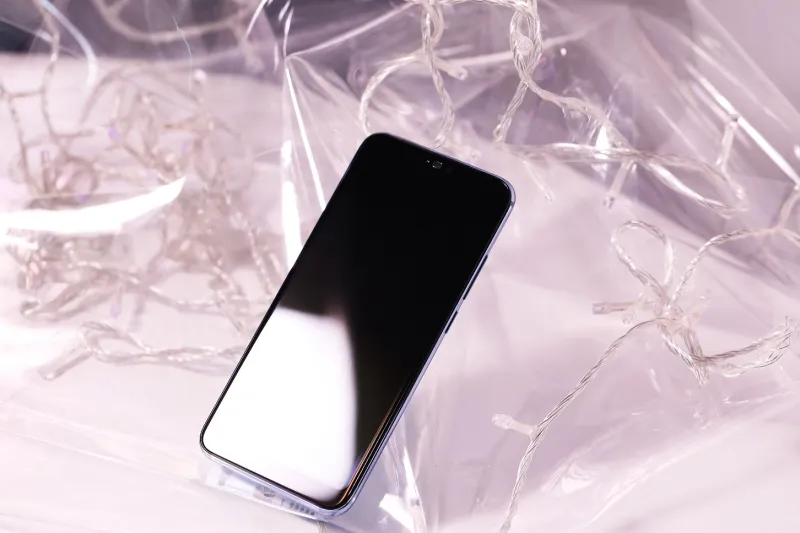 إطلاق هاتف «هونر 10» المميز لعام 2018.. تصميم أنيق وكاميرا بتقنية الذكاء الاصطناعي