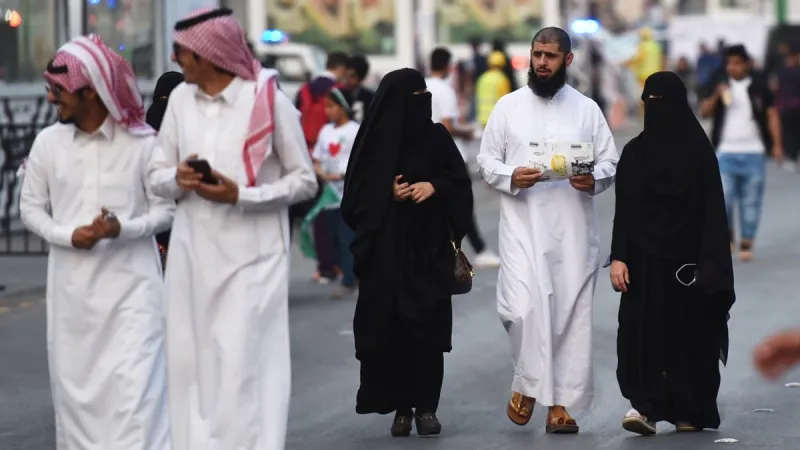 #نظام_عقوبه_التحرش يشعل تويتر.. ردع المتحرشين بالسجن 15 عامًا وغرامة 3 ملايين ريال