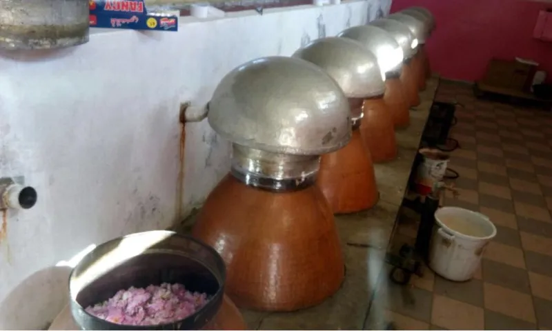 أين تقع أكبر مزرعة ورد على مستوى المملكة؟