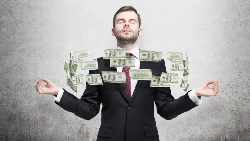 تعرف على عدد مليارديرات الإمارات بحلول عام 2027