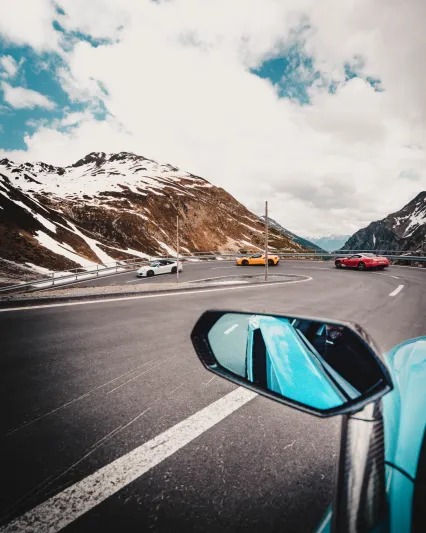 خلال سباق موناكو 2018.. «روجيه دوبوي» تطلق ساعة «أكسكاليبور سبايدر بيريلّي بتوربيون محلّقة مزدوجة باللون الأحمر»